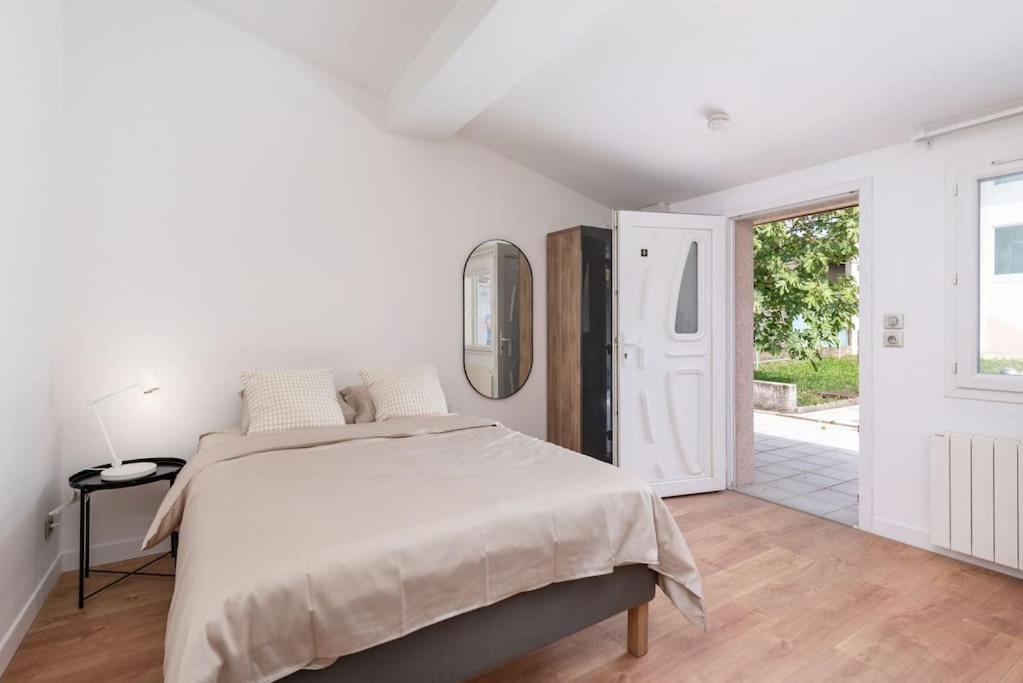 Lumignons Lyonnais - Doua Apartman Villeurbanne Kültér fotó